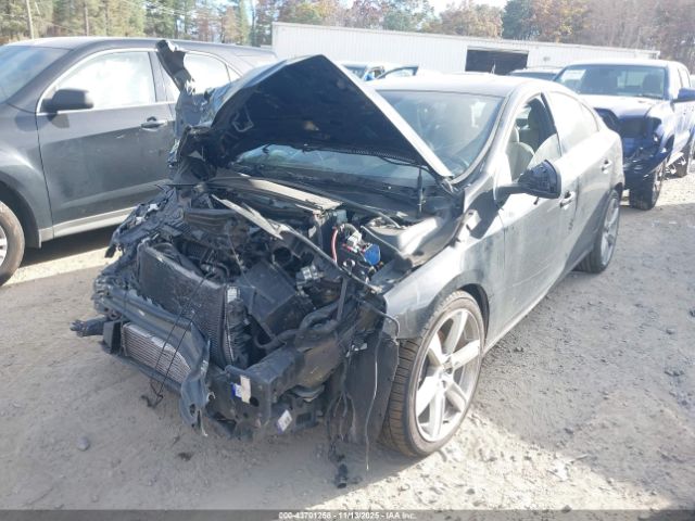 2016 VOLVO S60 YV149MFK8G2396890 Photo 1