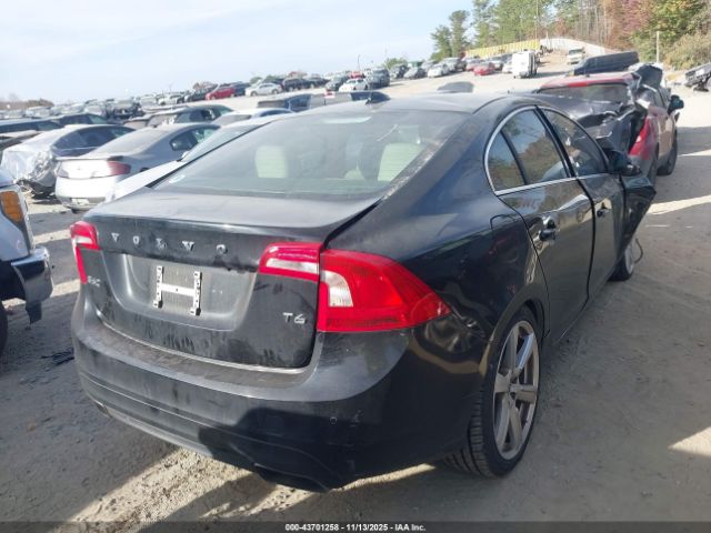 2016 VOLVO S60 YV149MFK8G2396890 Photo 3