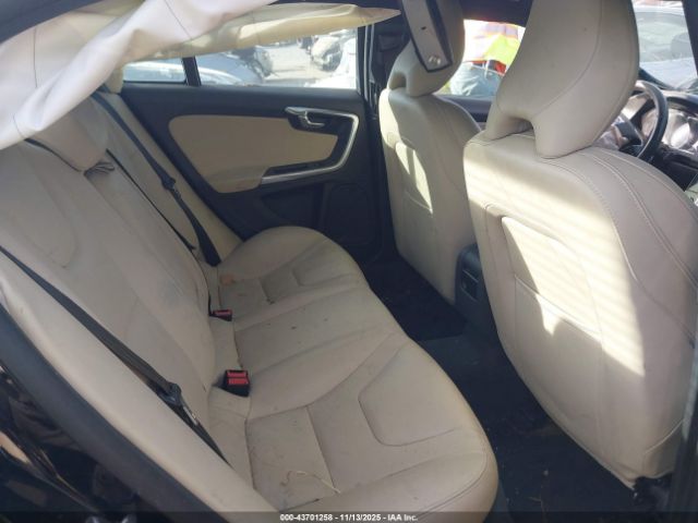 2016 VOLVO S60 YV149MFK8G2396890 Photo 7