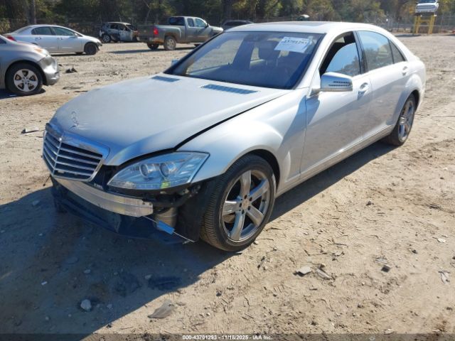 2011 MERCEDES-BENZ S 550 WDDNG7BB3BA370550 Photo 1