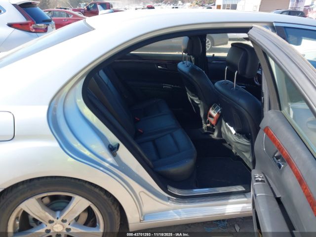 2011 MERCEDES-BENZ S 550 WDDNG7BB3BA370550 Photo 7