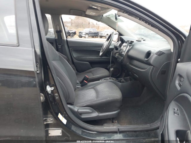 2015 MITSUBISHI MIRAGE ML32A3HJ5FH036736 Photo 4