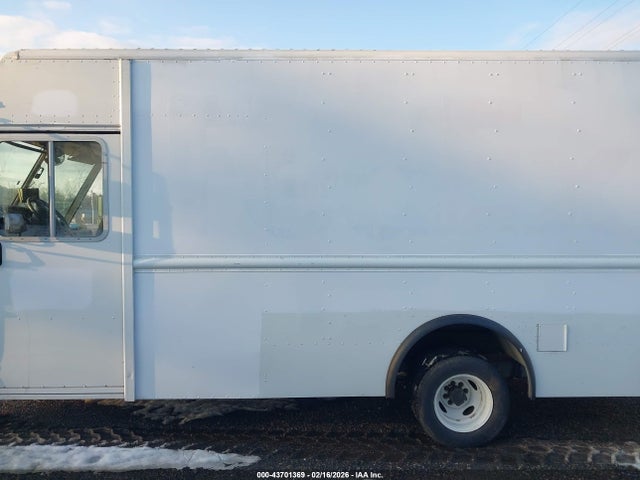 2016 Ford E-450 Stripped მანქანა იყიდება აუქციონზე, vin: 1FC3E4KL5GDC25028, აუქციონის ნომერი: 43701369