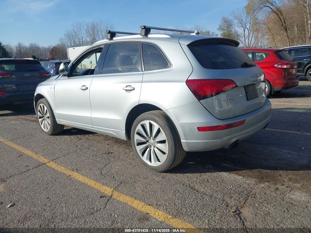 2013 AUDI Q5 HYBRID WA1C8AFP8DA027408 Photo 2