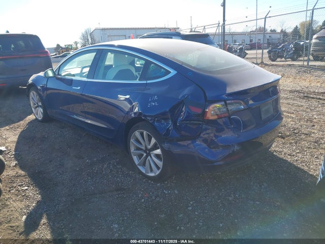 2020 TESLA MODEL 3 5YJ3E1EB2LF547050 Photo 2