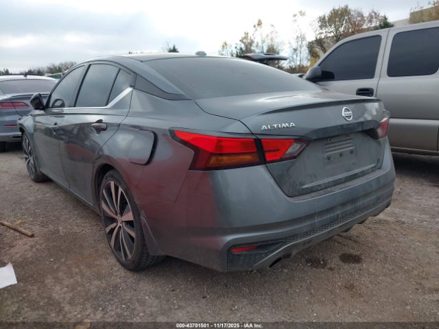 2019 NISSAN ALTIMA 1N4BL4CV5KC258388 Photo 2