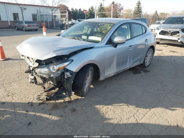 2017 MAZDA MAZDA3 3MZBN1K77HM137081 Photo 1