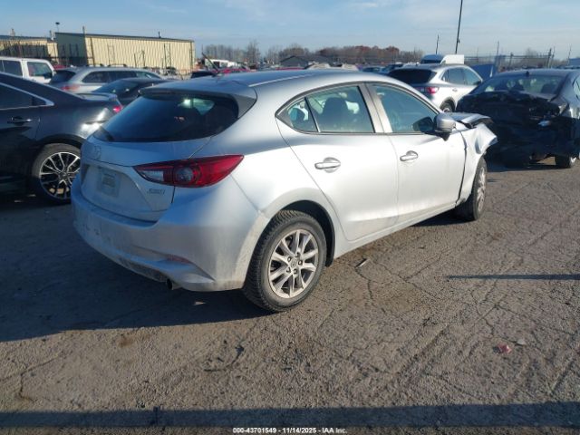2017 MAZDA MAZDA3 3MZBN1K77HM137081 Photo 3