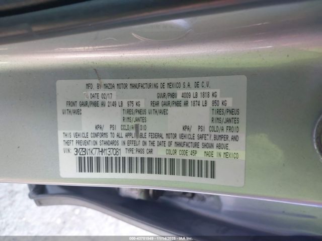 2017 MAZDA MAZDA3 3MZBN1K77HM137081 Photo 8