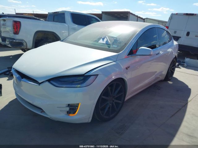 2016 TESLA MODEL X 5YJXCAE21GF002129 Photo 1