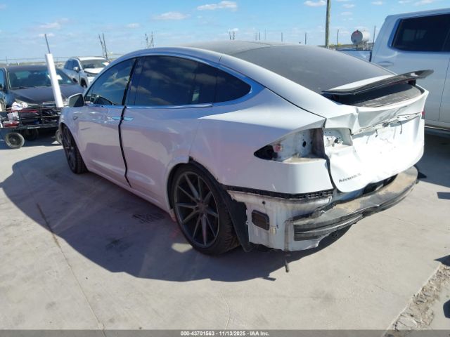 2016 TESLA MODEL X 5YJXCAE21GF002129 Photo 2