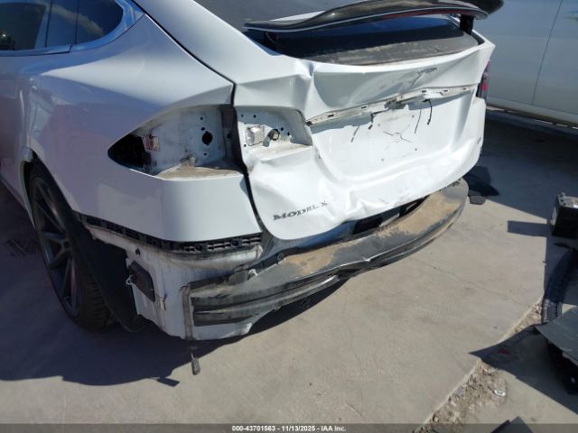 2016 TESLA MODEL X 5YJXCAE21GF002129 Photo 5
