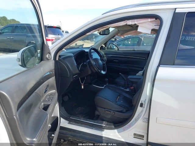 2017 MITSUBISHI OUTLANDER JA4AD3A36HZ023478 Photo 4