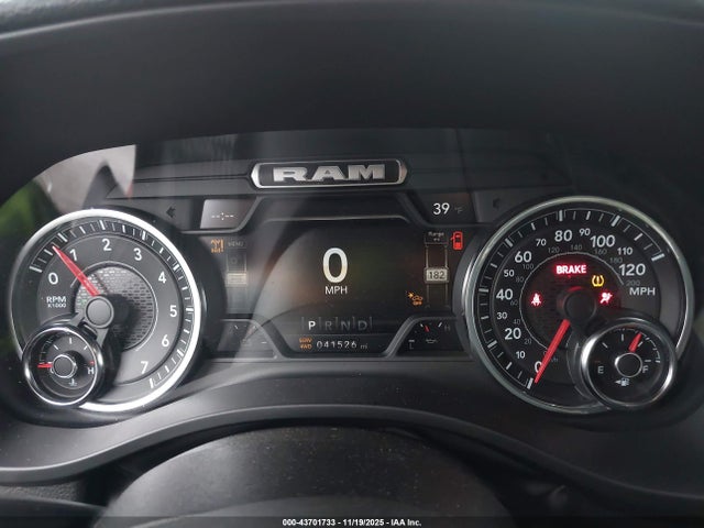 Продажа на аукционе авто 2023 Ram 1500 Laramie  4x4 6'4 Box, vin: 1C6SRFRT2PN502737, номер лота: 43701733