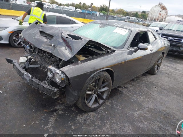 2C3CDZFJ7KH724017 Dodge Challenger R/t Scat Pack