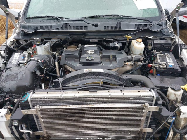 3C7WRMFL5JG400872 RAM 5500 Chassis Tradesman/slt/laramie