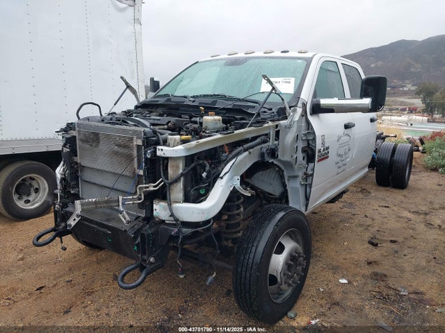 3C7WRMFL5JG400872 RAM 5500 Chassis Tradesman/slt/laramie