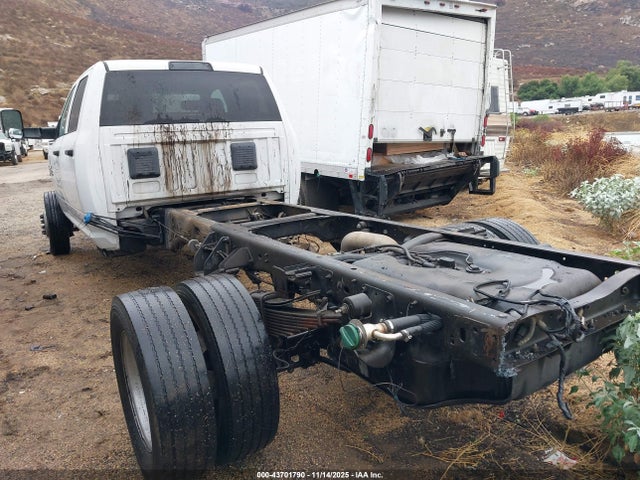 3C7WRMFL5JG400872 RAM 5500 Chassis Tradesman/slt/laramie