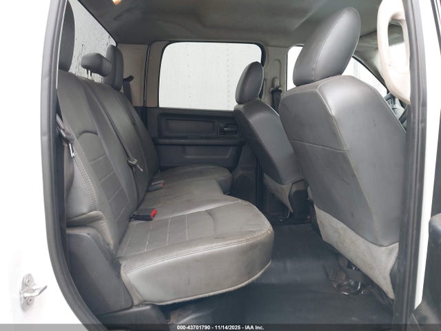 3C7WRMFL5JG400872 RAM 5500 Chassis Tradesman/slt/laramie