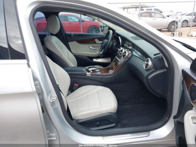 2015 MERCEDES-BENZ C 300 55SWF4KB3FU007063 Photo 4