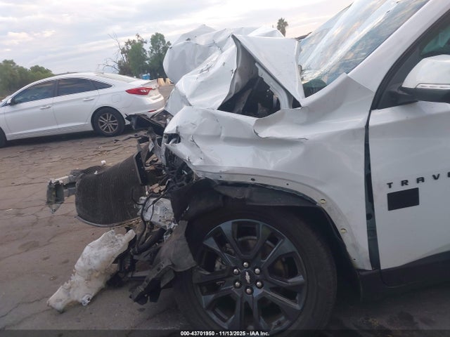 1GNERJKW5MJ121259 Chevrolet Traverse Fwd Rs