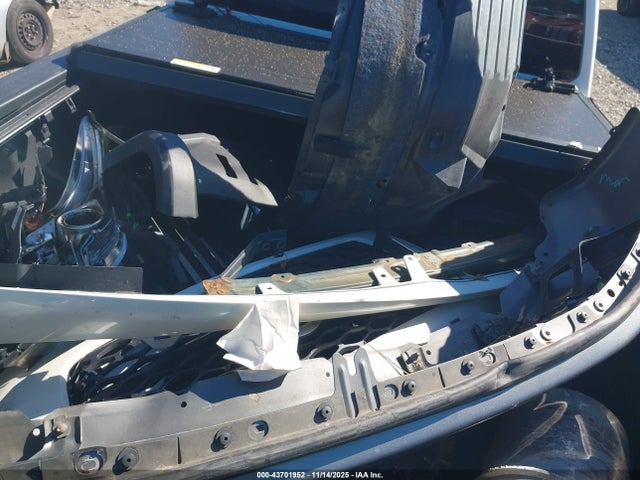 1N6AA1C54HN571114 Nissan Titan Pro-4x