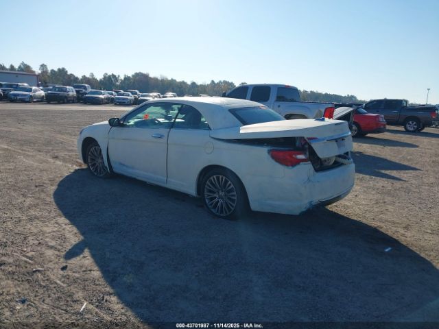 2013 CHRYSLER 200 1C3BCBFG1DN541832 Photo 2