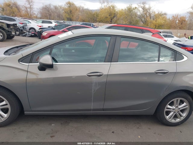 1G1BE5SMXH7149504 Chevrolet Cruze Lt Auto