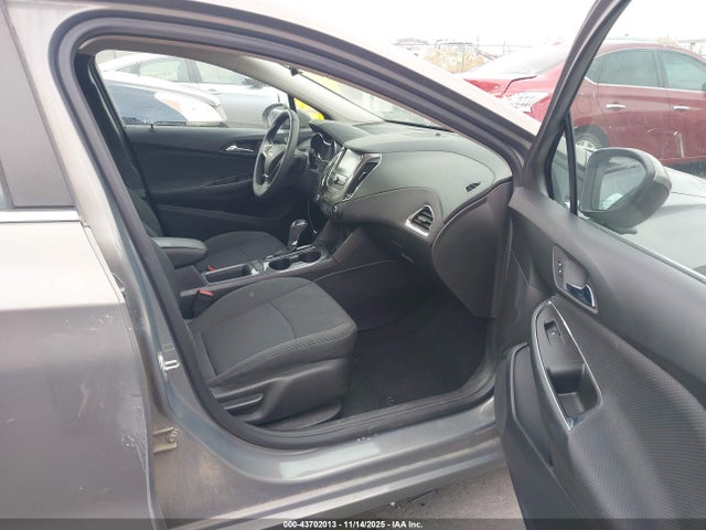 1G1BE5SMXH7149504 Chevrolet Cruze Lt Auto