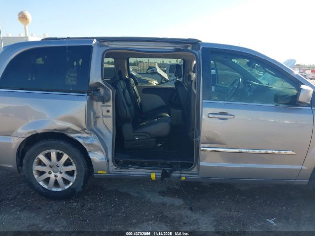 2014 CHRYSLER TOWN & COUNTRY 2C4RC1BG9ER216361 Photo 5