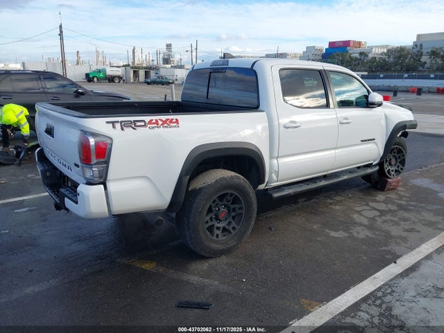 3TMCZ5AN9MM444488 Toyota Tacoma Trd Off-road