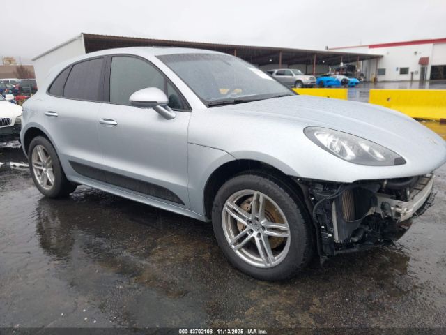 2015 PORSCHE MACAN WP1AB2A5XFLB42480