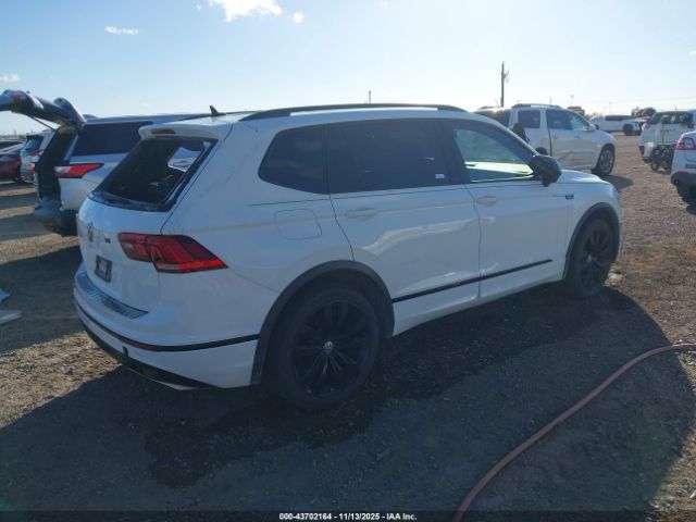 2021 VOLKSWAGEN TIGUAN 3VV3B7AX3MM120956 Photo 3