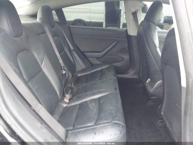 2019 TESLA MODEL 3 5YJ3E1EAXKF398781 Photo 7