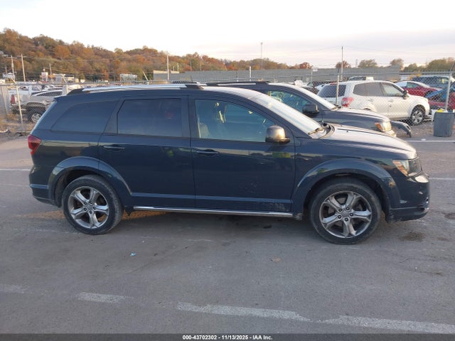 3C4PDCGB1HT587125 Dodge Journey Crossroad