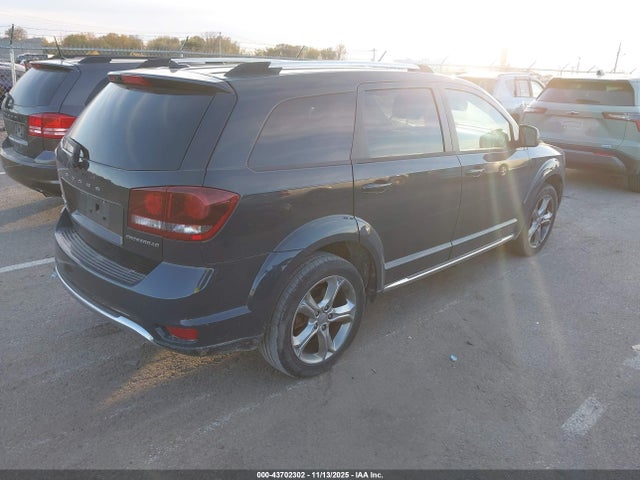 3C4PDCGB1HT587125 Dodge Journey Crossroad