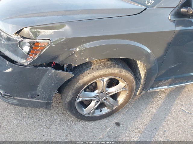 3C4PDCGB1HT587125 Dodge Journey Crossroad
