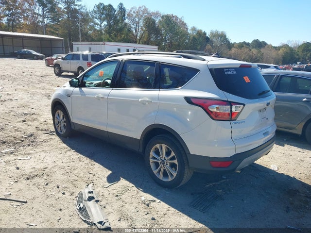 1FMCU0GD5JUB59905 Ford ESCAPE SE