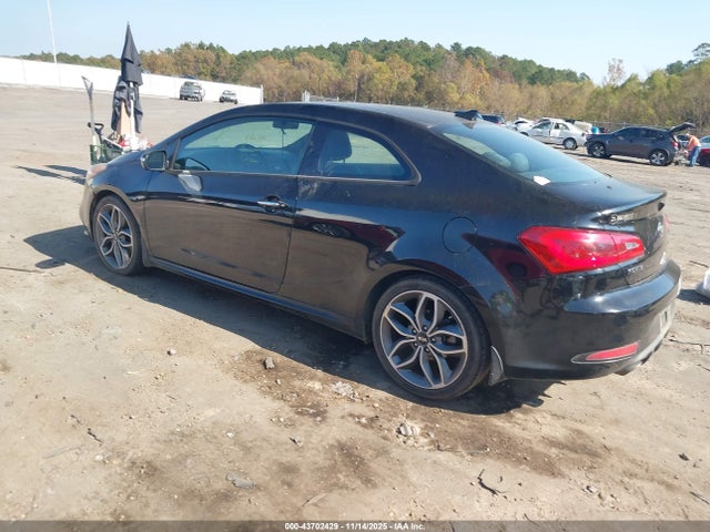 2016 KIA FORTE KOUP KNAFZ6A39G5617922 Photo 2