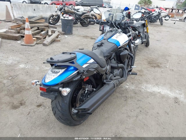 2022 SUZUKI VZR1800 JS1VY53A0N7100429 Photo 3