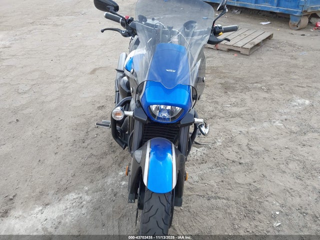 2022 SUZUKI VZR1800 JS1VY53A0N7100429 Photo 4