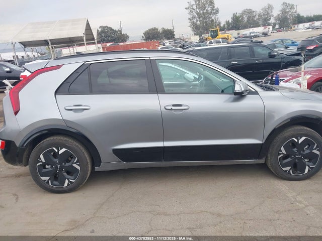 KNDCR3L11R5122388 KIA Niro