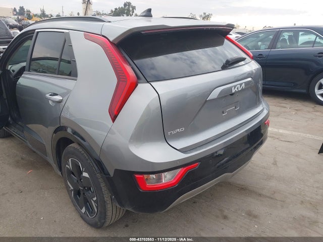 KNDCR3L11R5122388 KIA Niro