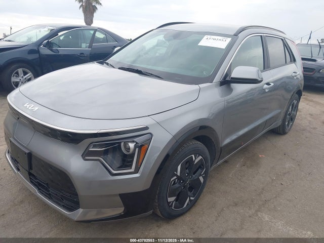 KNDCR3L11R5122388 KIA Niro