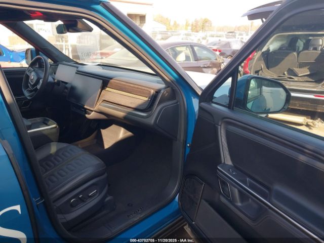 2023 RIVIAN R1T 7FCTGAAA1PN017807 Photo 4