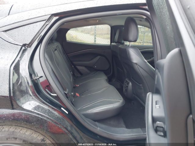 2022 FORD MUSTANG MACH-E 3FMTK3SU8NMA49035 Photo 7