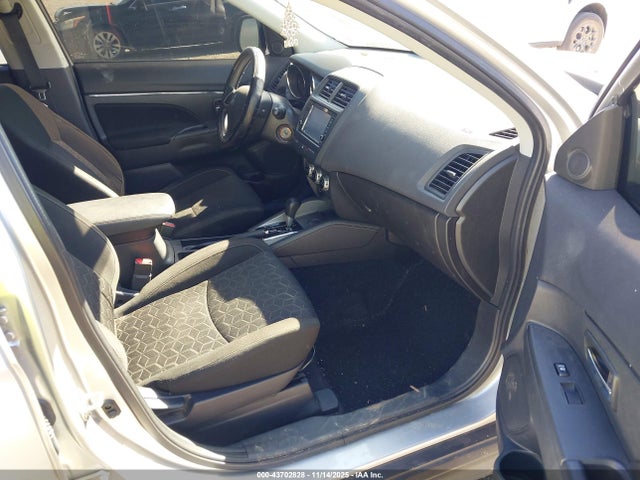 2021 MITSUBISHI OUTLANDER SPORT JA4APUAU9MU034455 Photo 4