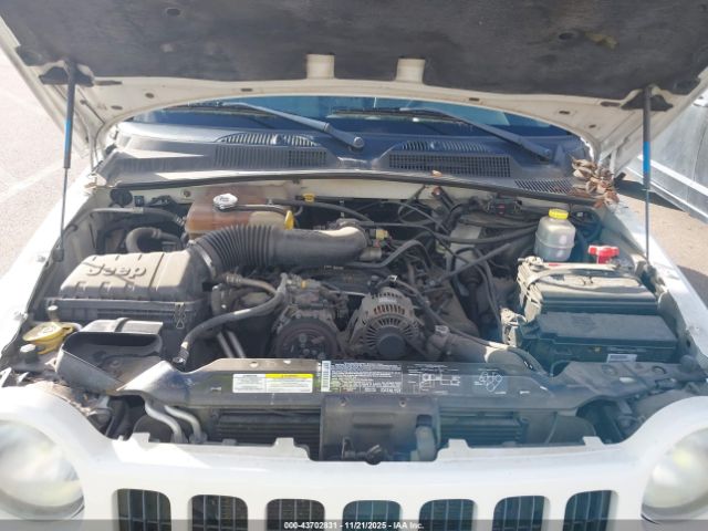 2005 JEEP LIBERTY 1J4GL48K95W535863 Photo 9