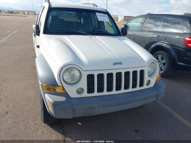 2005 JEEP LIBERTY 1J4GL48K95W535863 Photo 5