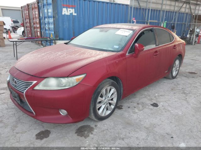 2013 LEXUS ES 300H JTHBW1GG8D2008940 Photo 1